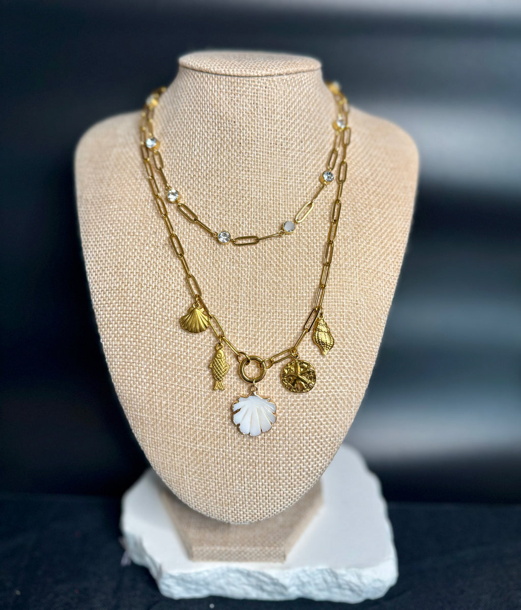 Coastal Holiday Charm